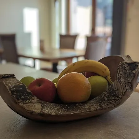 Woodsy Views 1 Bedroom Appartement